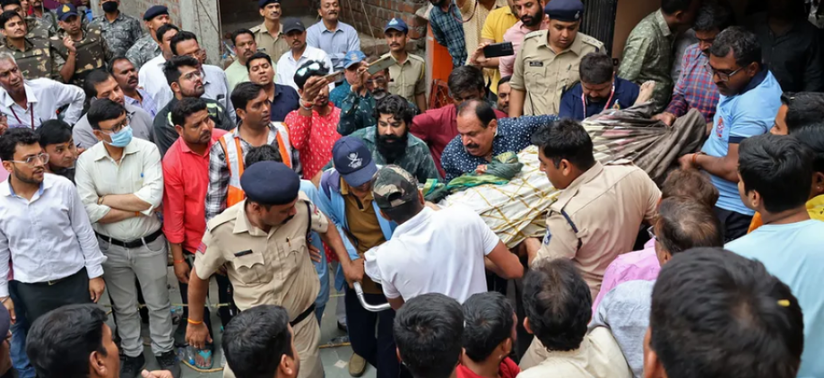 Inde : l'effondrement du plancher d'un temple fait au moins 35 morts