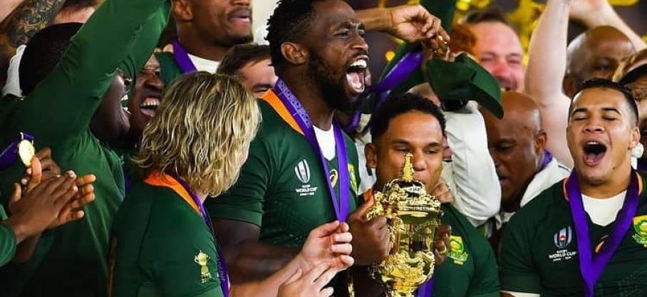 Coupe du monde de rugby: l'Afrique du Sud remporte son 4e sacre mondial face à la Nouvelle-Zélande